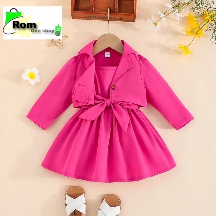 Image de ensemble de vêtements pour enfants