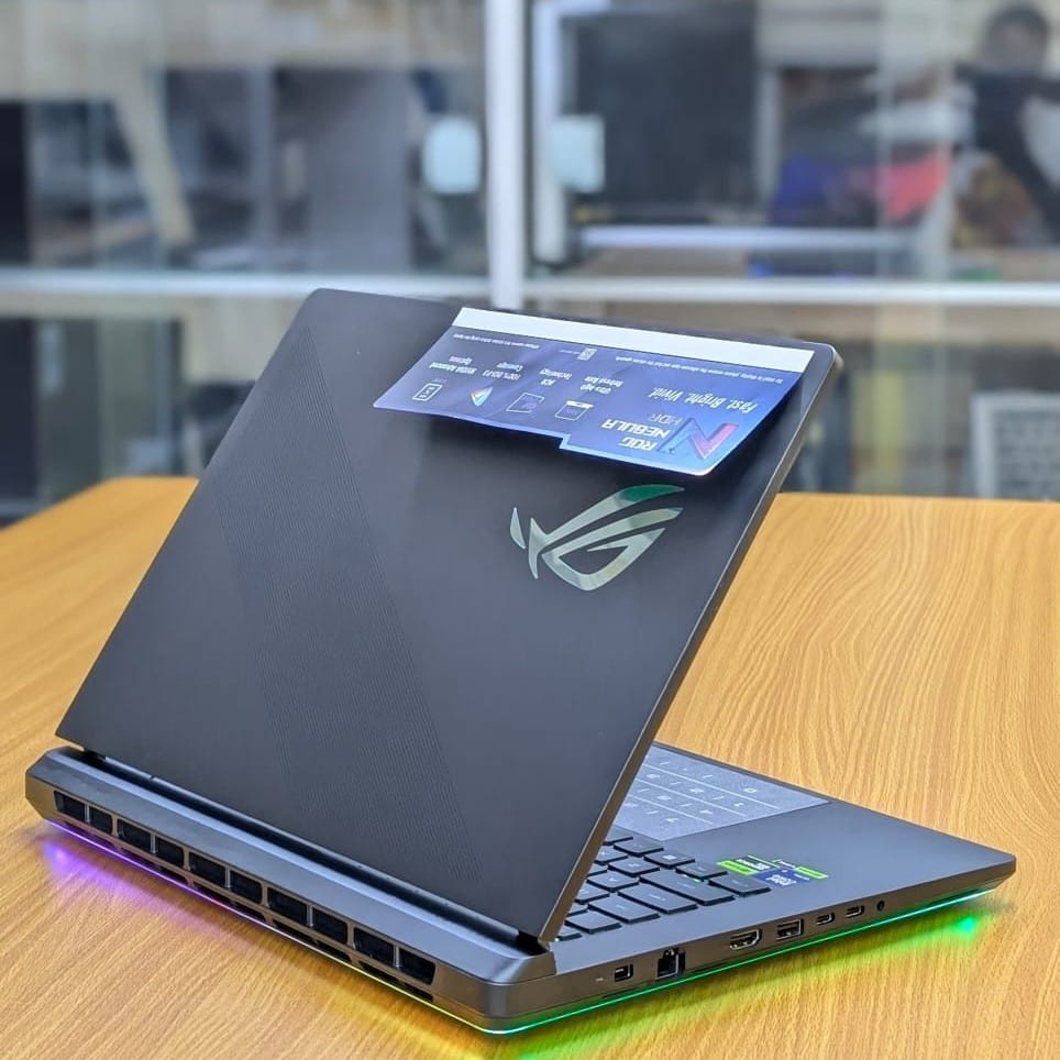 Image de Asus ROG Strix scar 16 2025