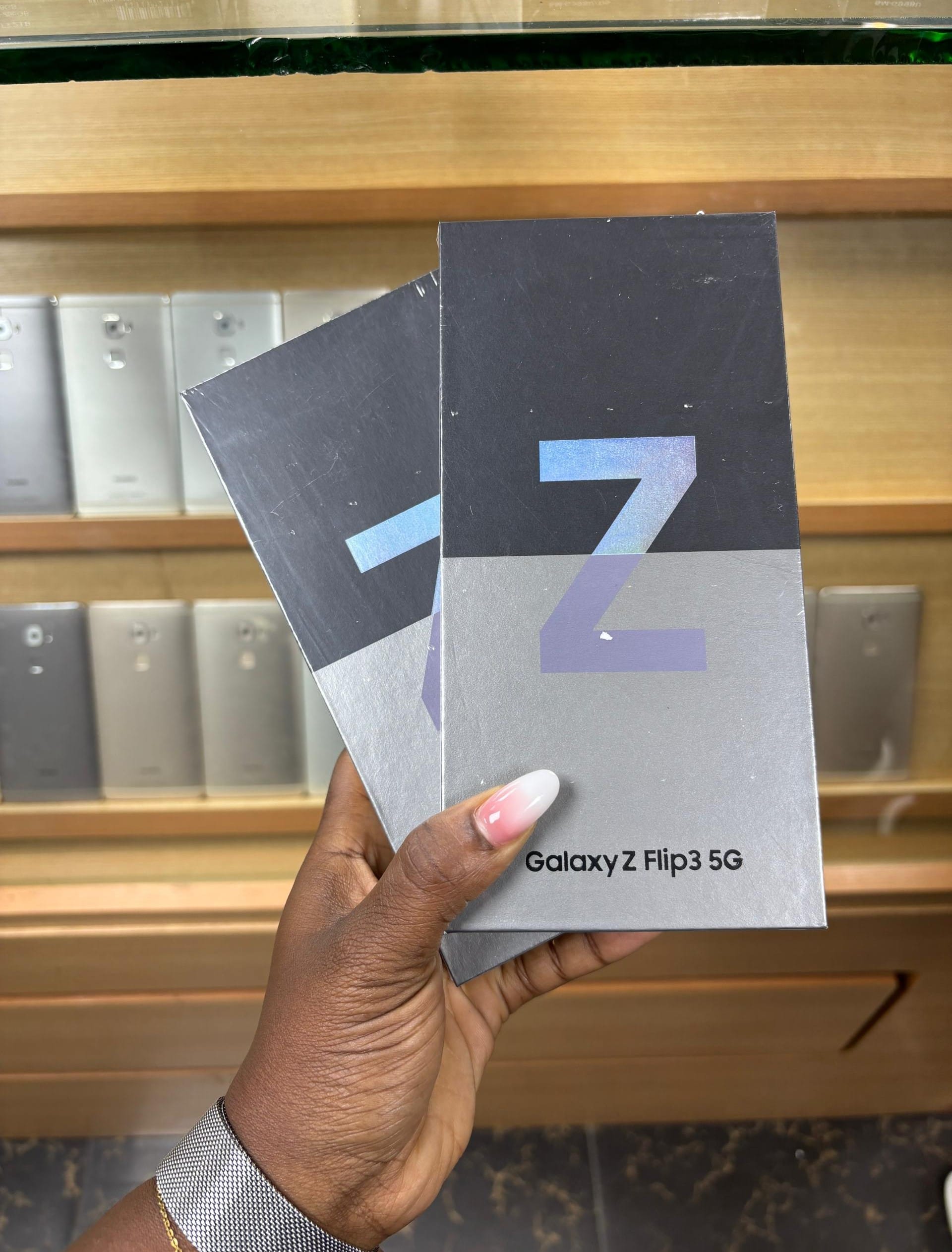 Image de Galaxy ZFLIP3 5G 128G 🇺🇸