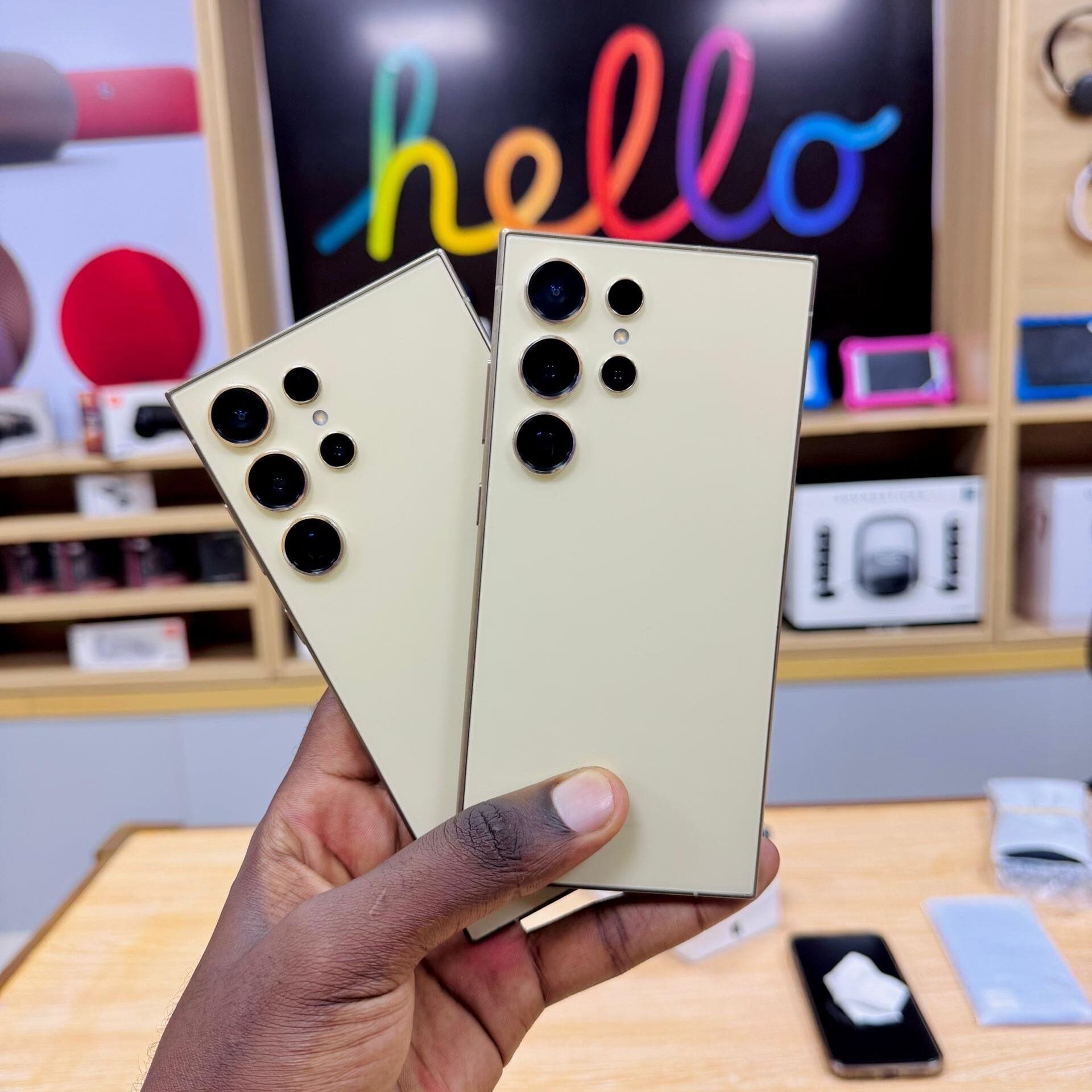 Image de Samsung galaxie S24 ultra 256 giga GOLD