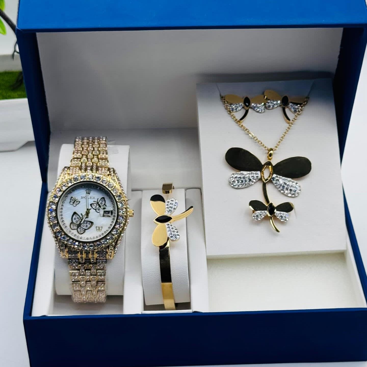 Image of Women's set