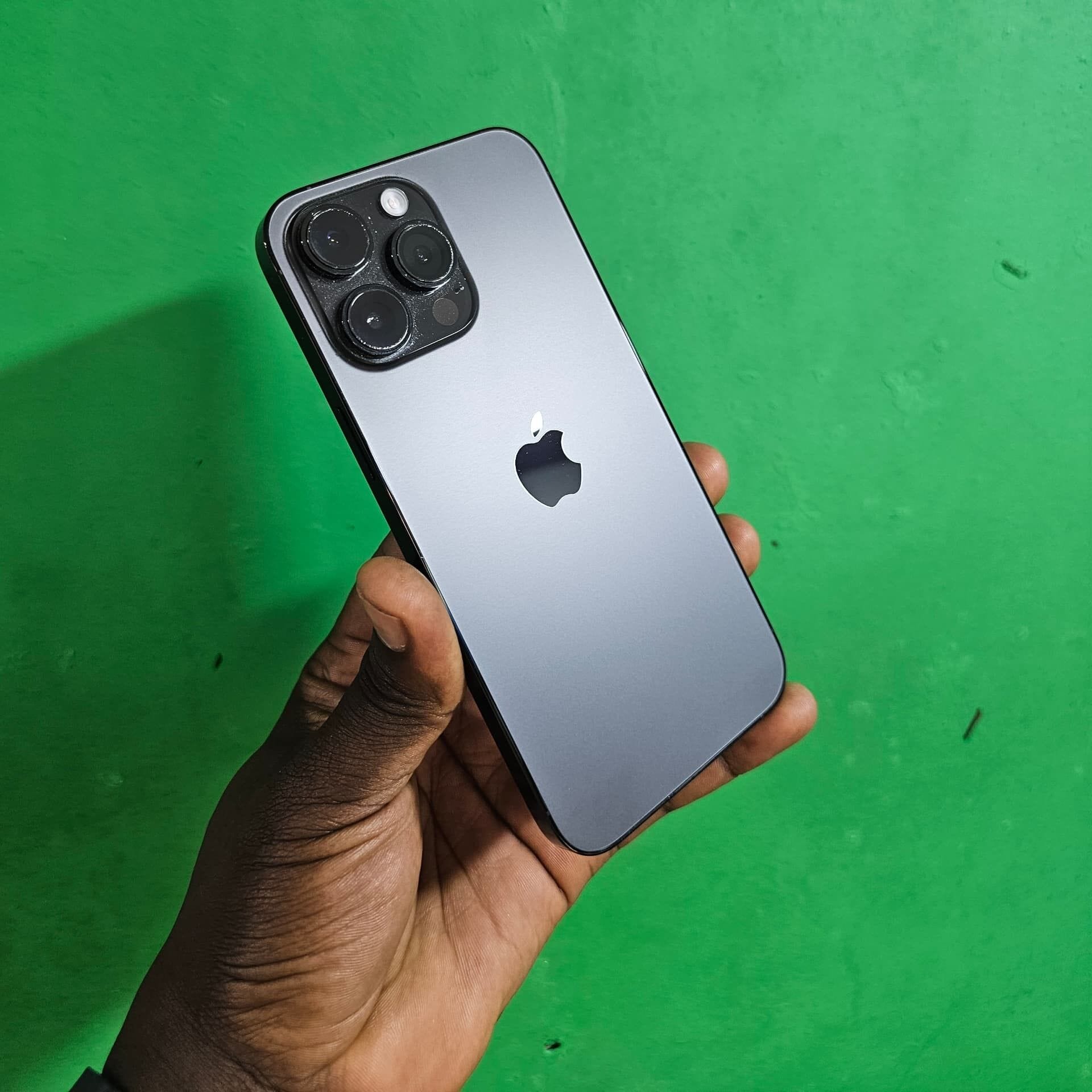 Image de IPHONE 14 PRO MAX 256GB SOLDES 93%