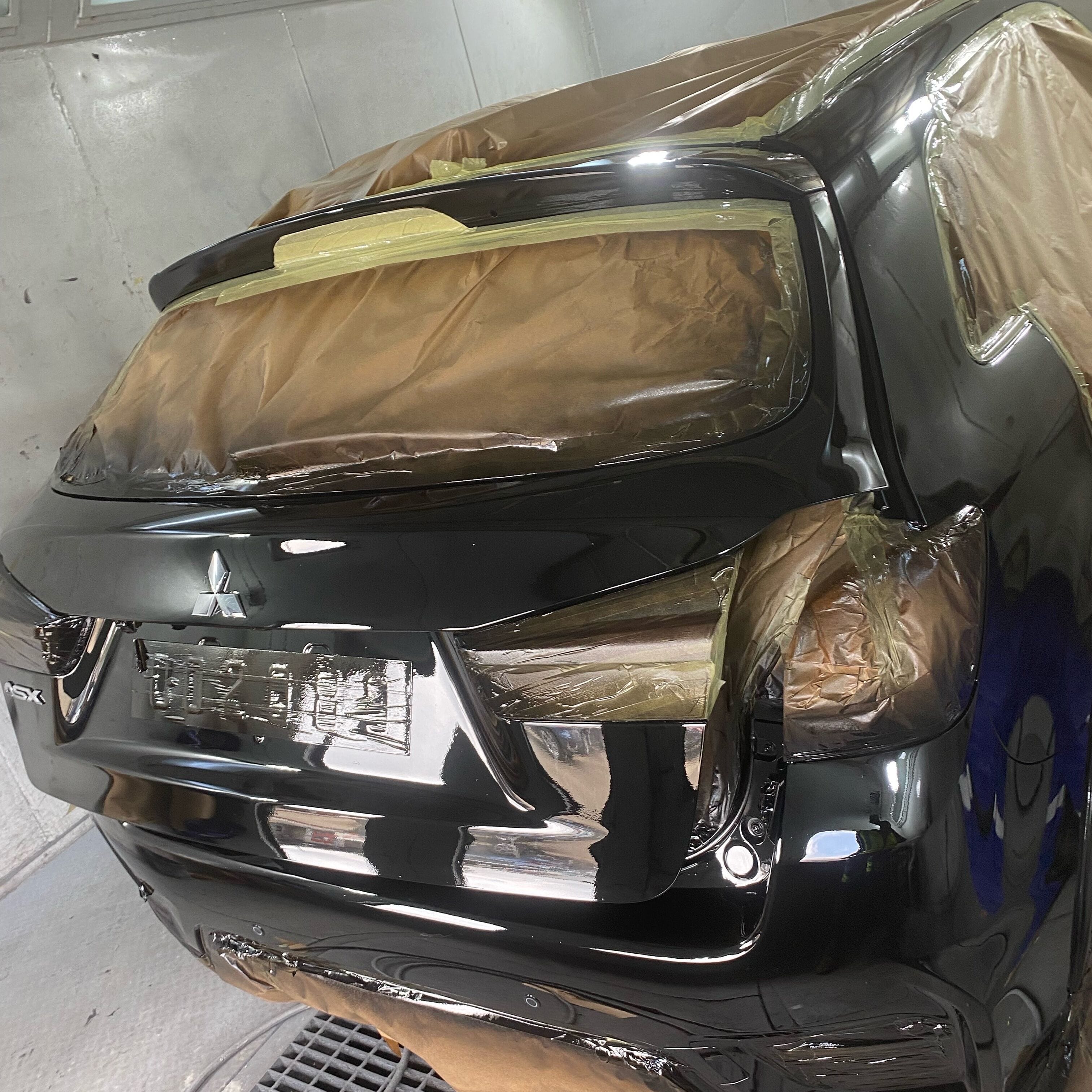 Image de tôlerie et peinture de voiture