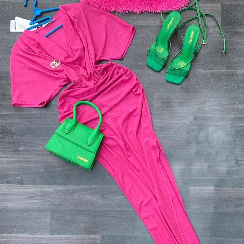 Image de robe soiree col plongeant