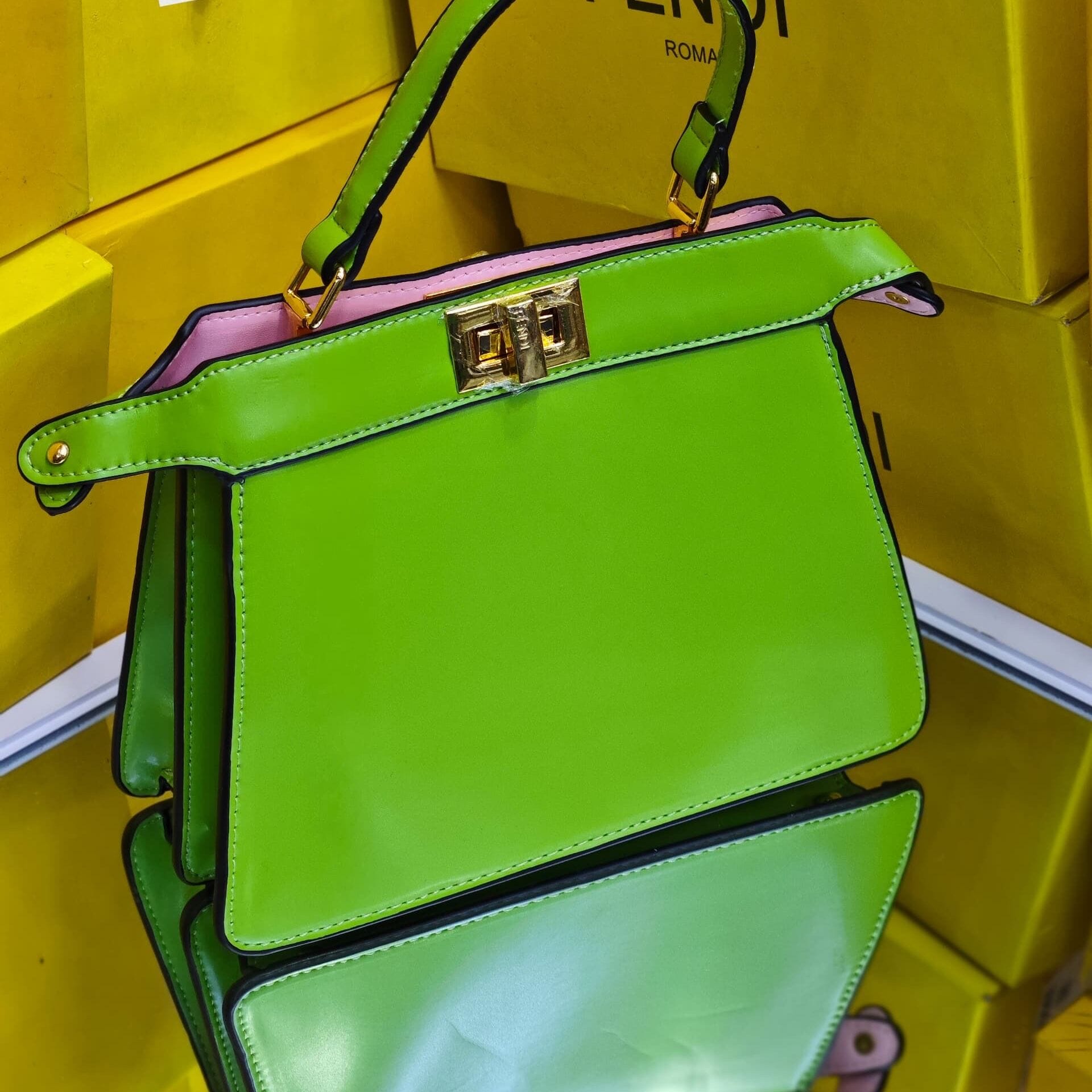 Image of FENDI _ Luxury handbag