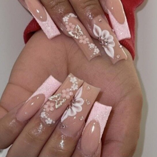 Image de Presse acrylique Français manucure sur les ongles