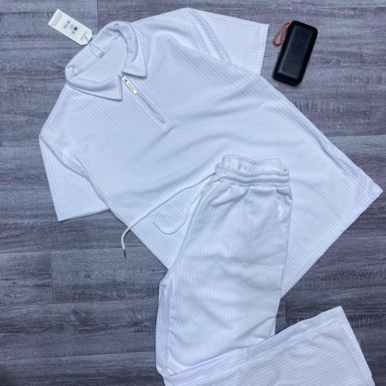 Image de ensemble jogging