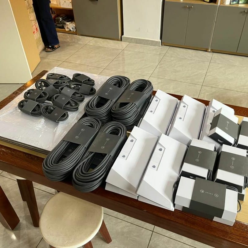 Image de CHARGEUR STARLINK V4