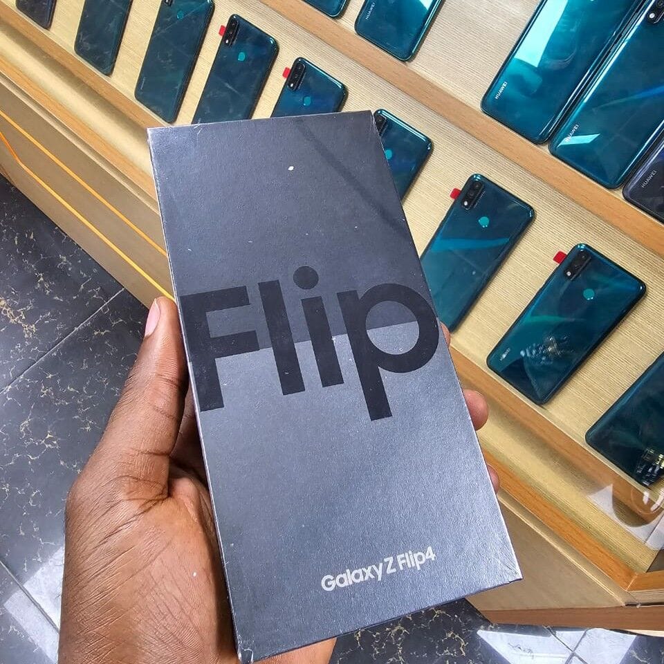 Image de SAMSUNG GALAXY ZFLIP4 5G 256G