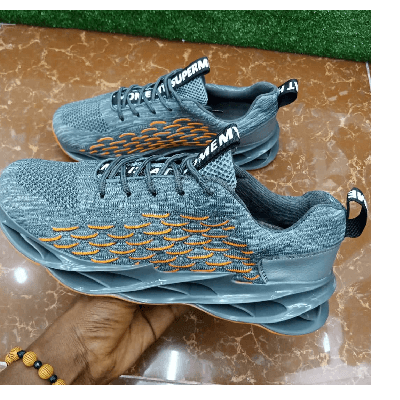 Image de tennis gris, orange