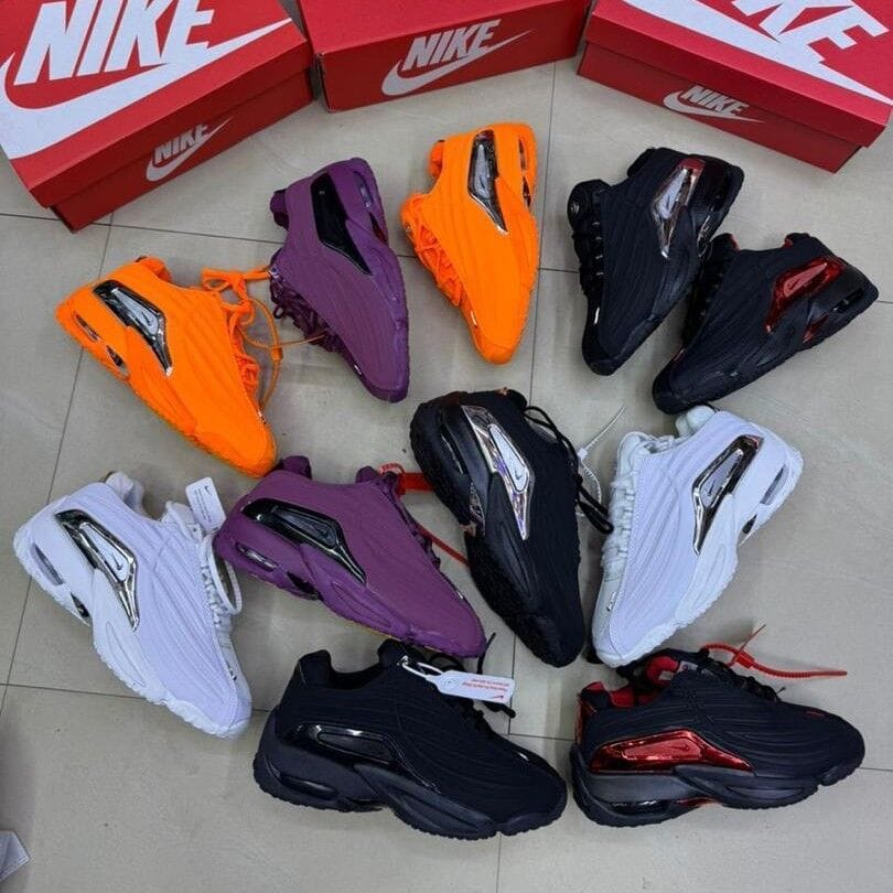 Image of New Nike tennis shoes