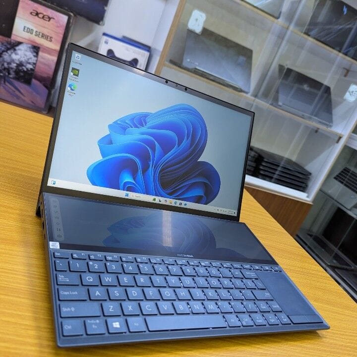 Image of Asus ZenBook 14 Duo UX481