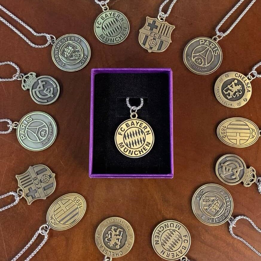 Image de Collier pendentif Clubs