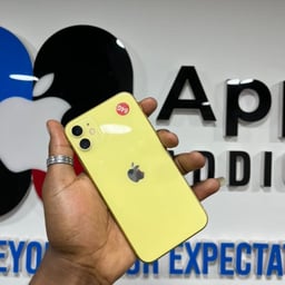 Product image - iPhone 11 64 g 🇺🇸 neuf