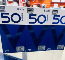 Image du produit Smartphone ZTE Blade V50 - 256 Go de Stockage, 14 Go RAM, Design Bleu