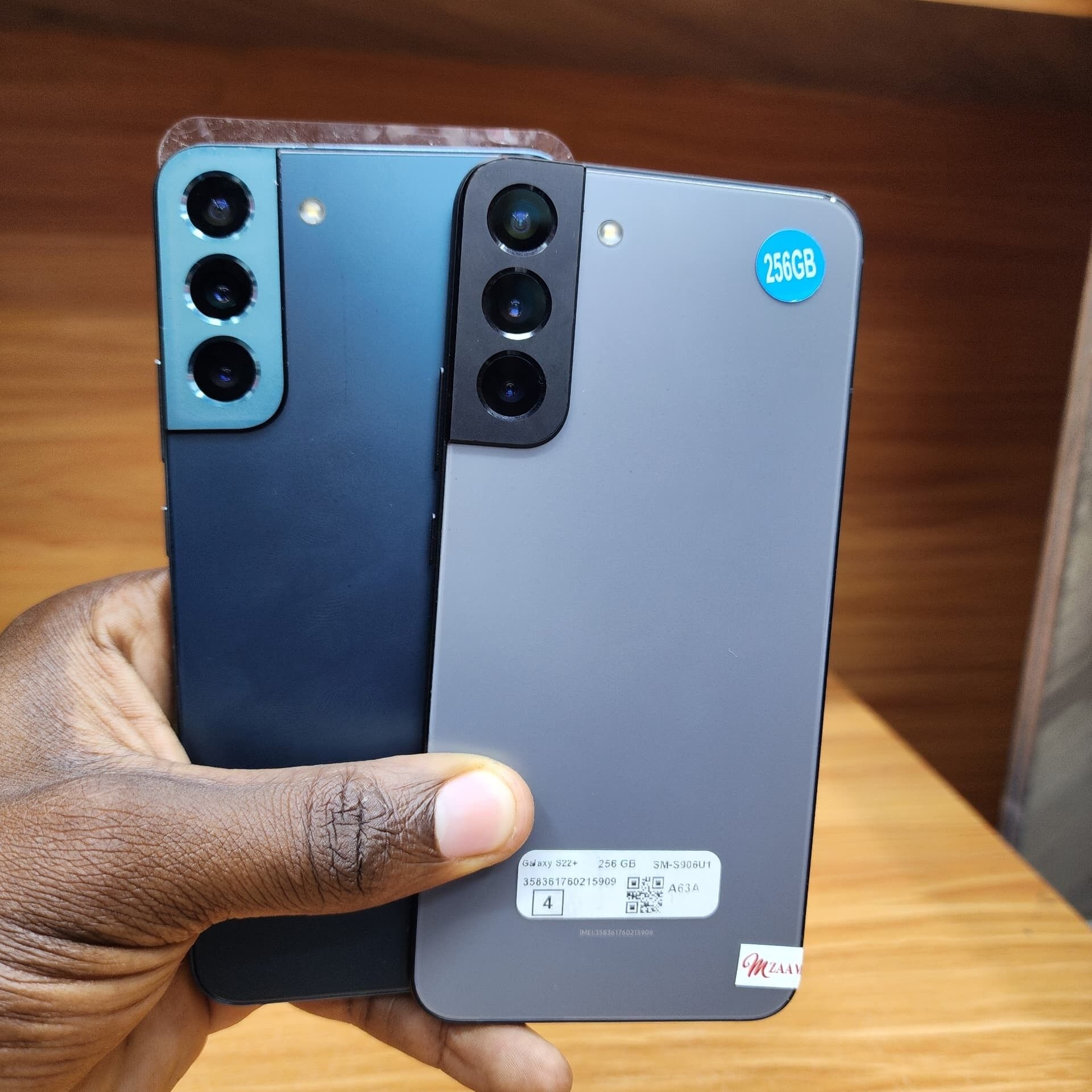 Product image thumbnail: SAMSUNG GALAXY S22 PLUS 256G