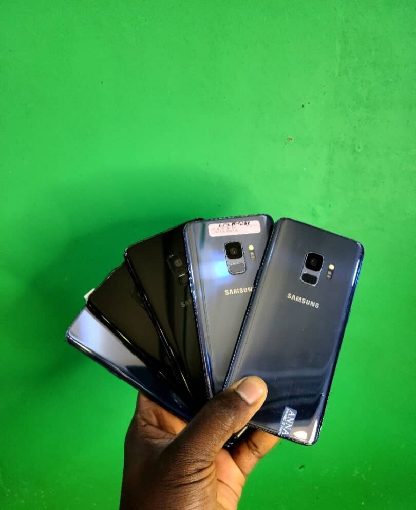 Product image thumbnail: SAMSUNG GALAXY S9 - 64G