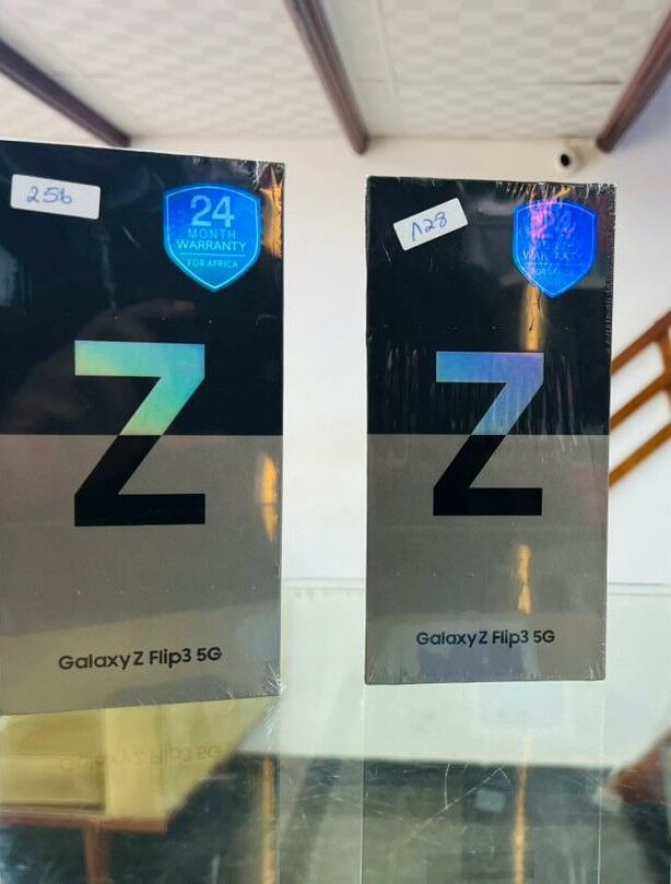 Image du produit : SAMSUNG GALAXY ZFLIP3 5G 128G 🇺🇸