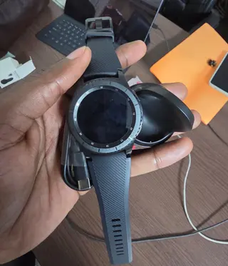 Photo 1 du produit  - SAMSUNG GEAR S3 FRONTIER