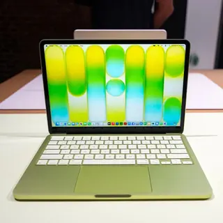 Photo 1 du produit  - MACBOOK NÉON 256 giga 12 giga de ram