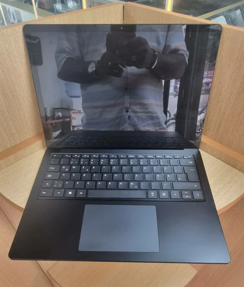 Photo 1 du produit - WINDOWS SURFACE LAPTOP 3 256G I5