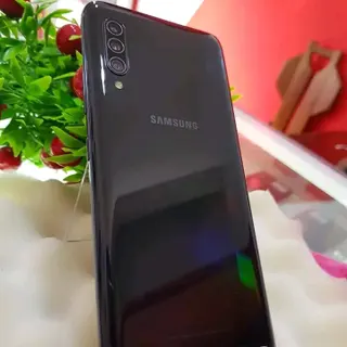 Product image attachment 2 - Samsung galaxy a90