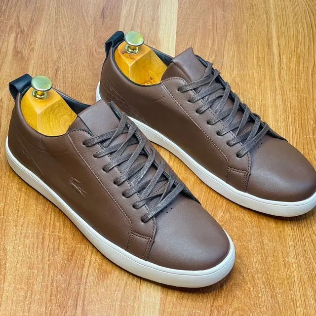 Image of Man's shoe