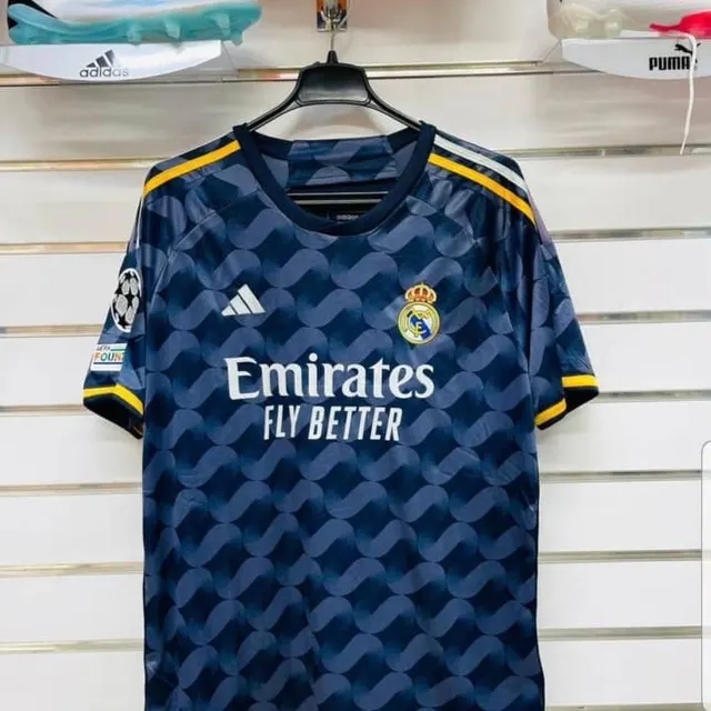 Image de maillots pro et supporter de tout les clubs