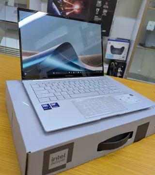 Product image attachment 4 - Asus ZenBook 14 OLED