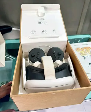 Photo 1 du produit  - CASQUE REALITE VIRTUELLE META QUEST 3