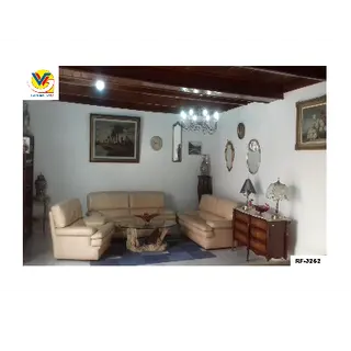 Product image attachment 1 - Parlour