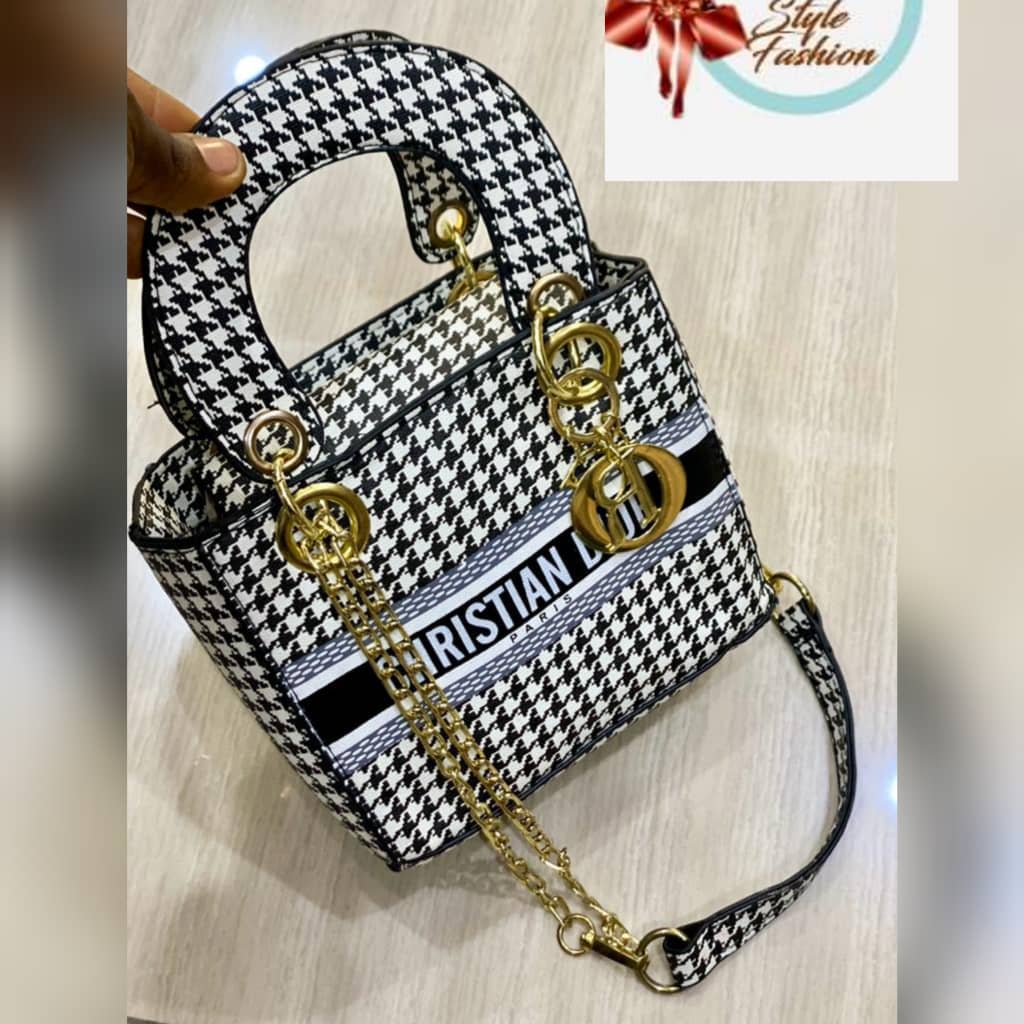 Product image attachment 1 - hand bags