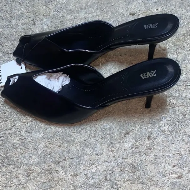 Image of women shoes