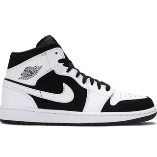 Photo 1 du produit  - Nike Air Jordan 1 black and white