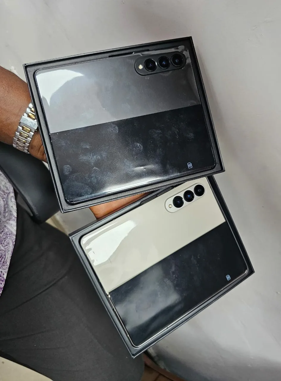 Photo 1 du produit - SAMSUNG GALAXY ZFOLD4 5G 512G