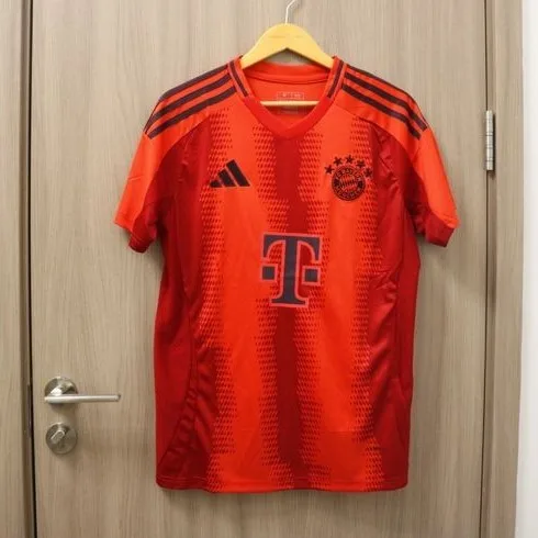 Photo 1 du produit - maillot bayern domicile extérieur