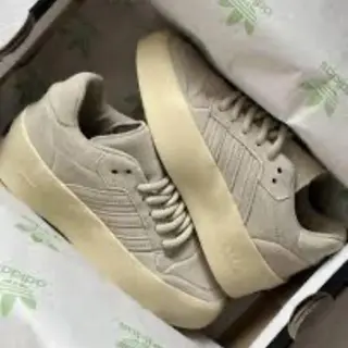 Photo 2 du produit  - Adidas footwear