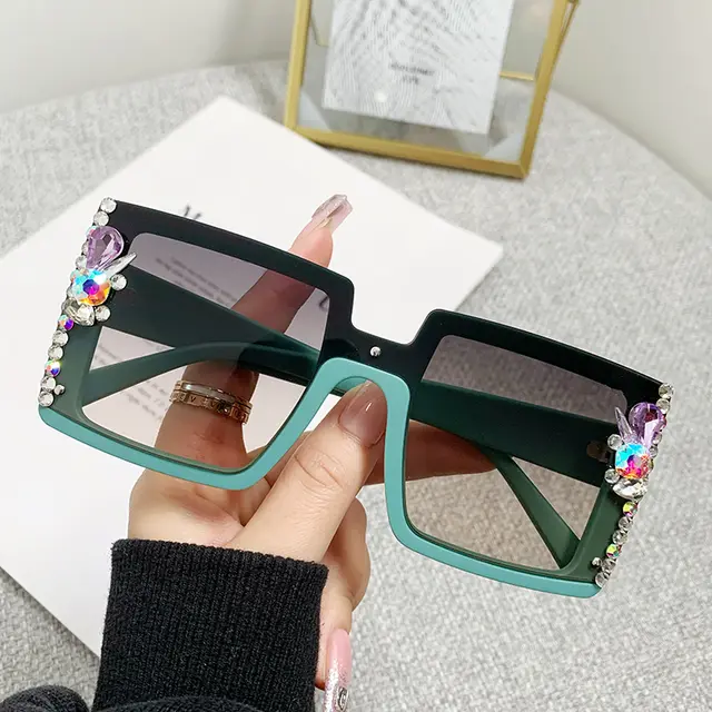 Female square fashion sunglasses