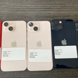 Product image attachment 1 - iPhone 13 mini