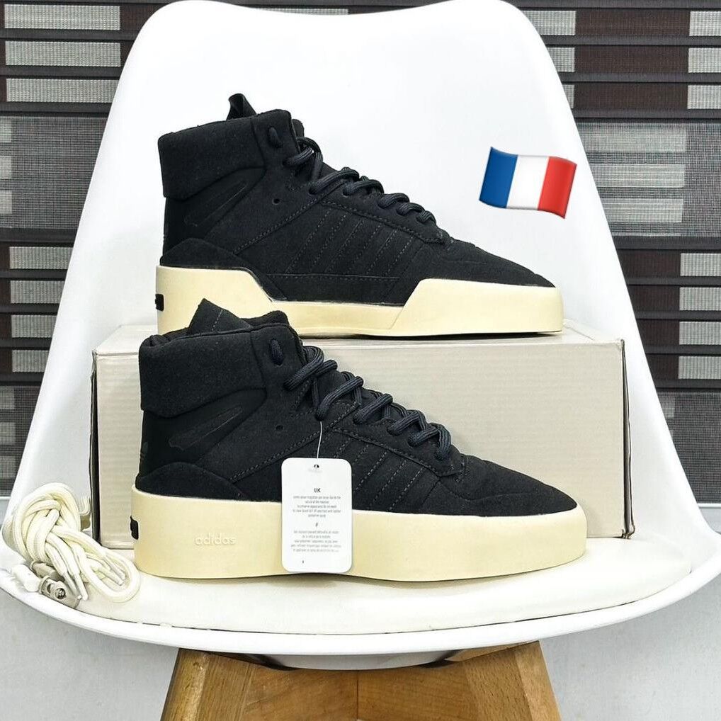 Photo 1 du produit - chaussures adidas fear of god