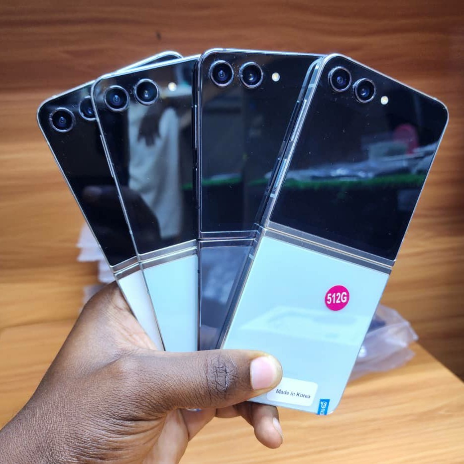 Product image attachment 1 - SAMSUNG GALAXY ZFLIP5 5G 256G