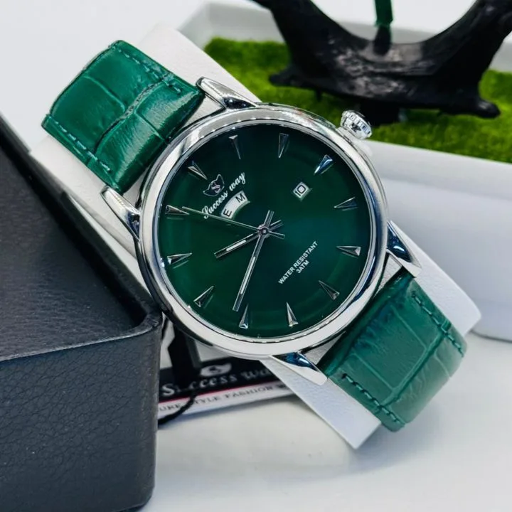 Photo 1 du produit - Leather Watch
