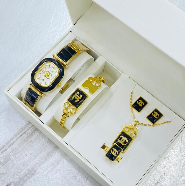 Product image attachment 1 - watch