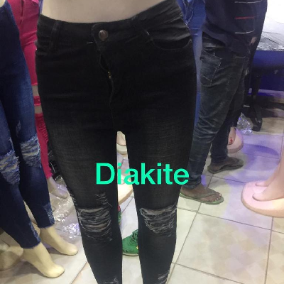 Photo 1 du produit  - Jean Noir Destroy