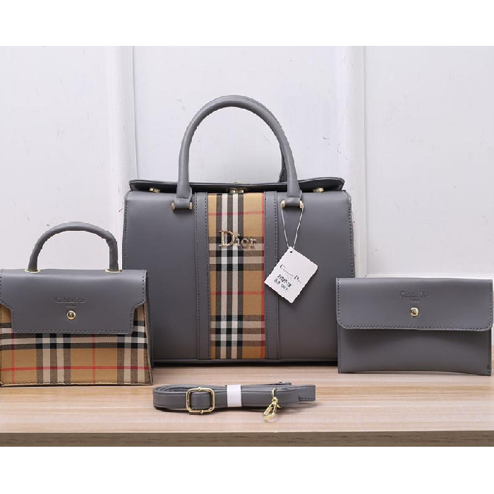 Product image attachment 4 - Dior female handbag