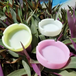 Photo 1 du produit  - Melt proof silicone glow in the dark ashtray