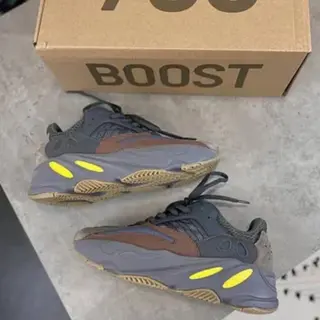 Product image attachment 5 - yeezy BOOST 700