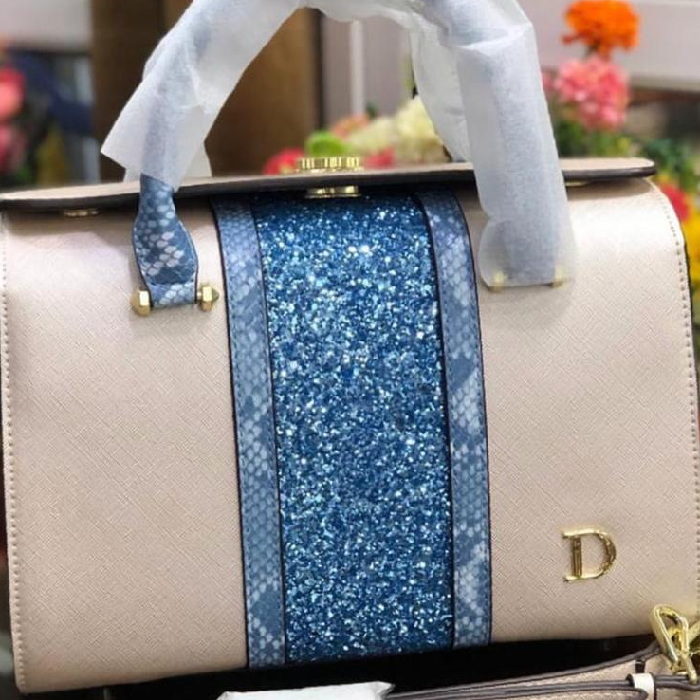 Product image attachment 3 - Female handbag