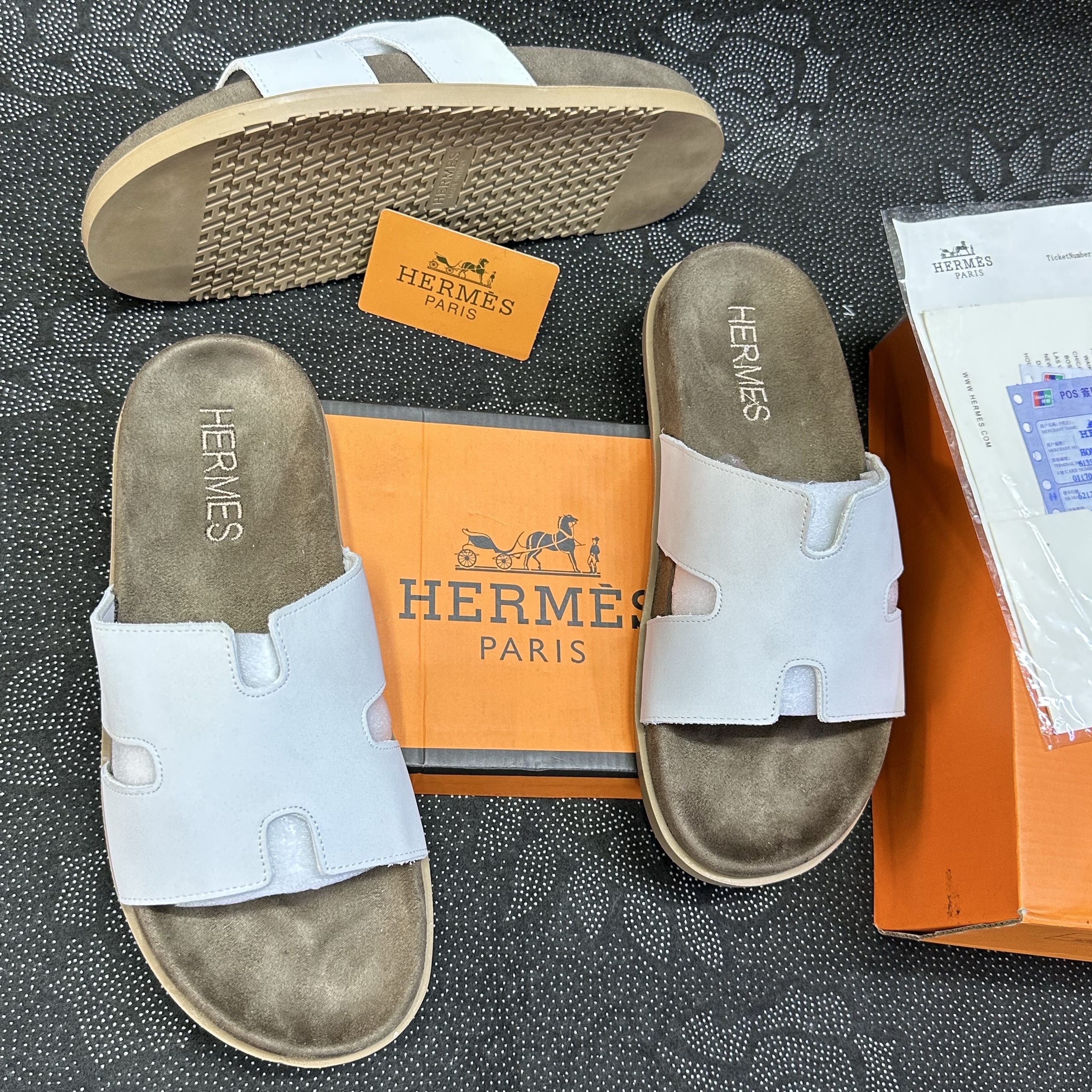 Product image attachment 4 - Hermes slippers
