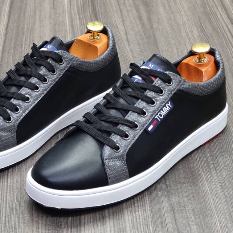 Photo 5 du produit - Chaussures _ TOMMY: 40-45